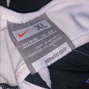 Nike Tops - Nike dri fit tank top women’s XL Nike Tops - Nike dri fit tank top women’s XL